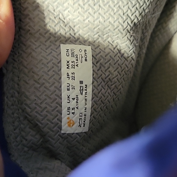 Boots - Picture 4 of 4